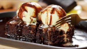 Sizzling Walnut Brownie With Ice Cream
